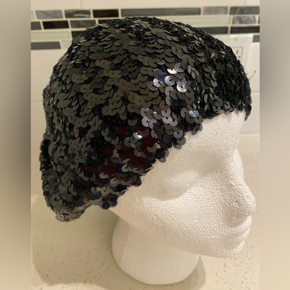 💕2 for $25💕 Sequin beaded Beret hat - Picture 2 of 3